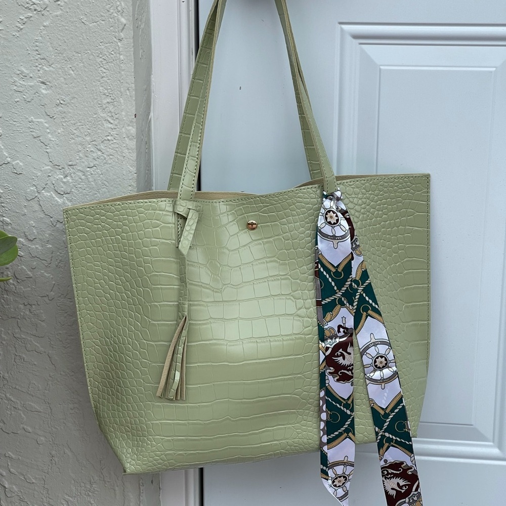 Dreubea Soft Faux Leather Tote Shoulder Bag Big Capacity with Tassel - Picture 8 of 15